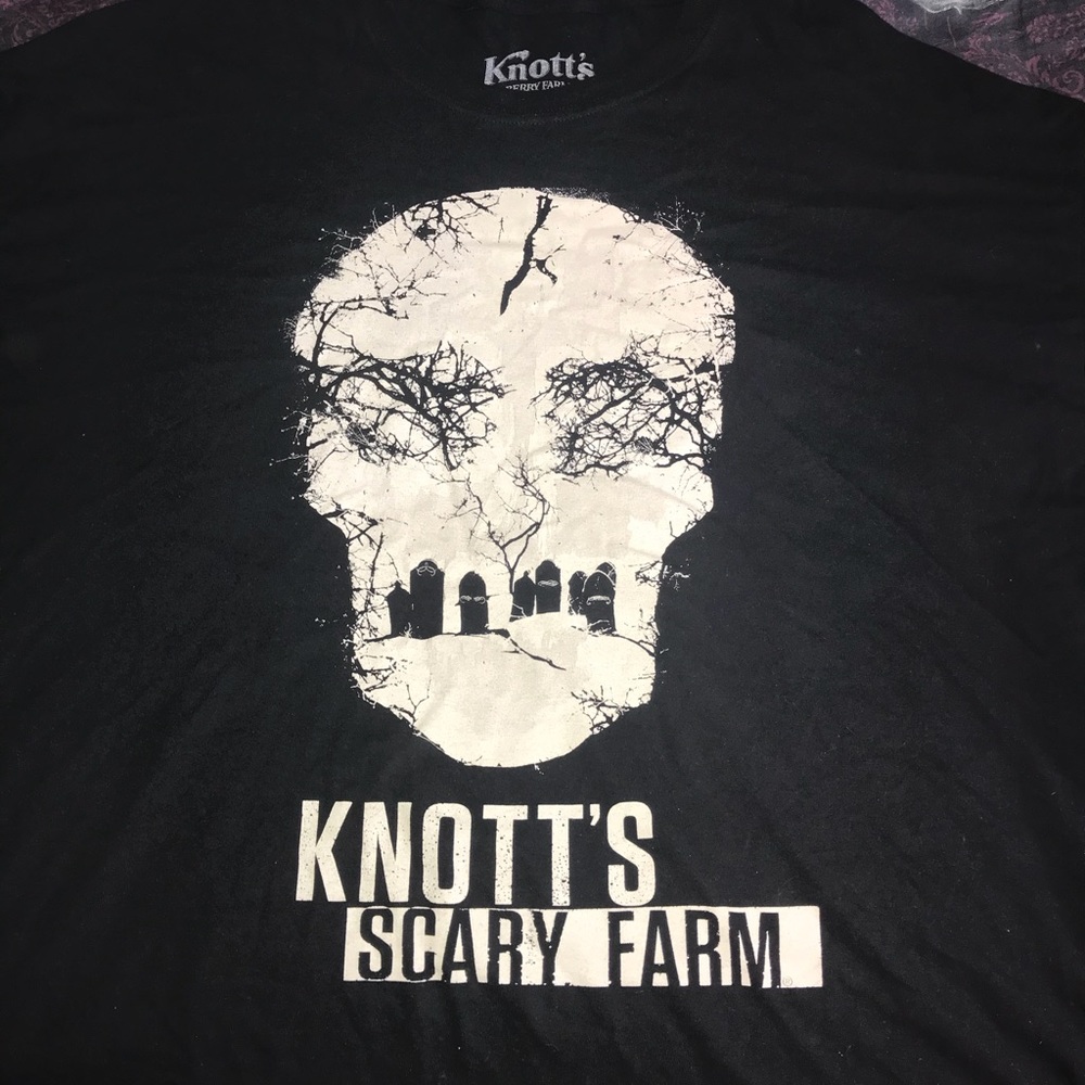 *GLOW IN THE DARK* knotts scary farm shirt